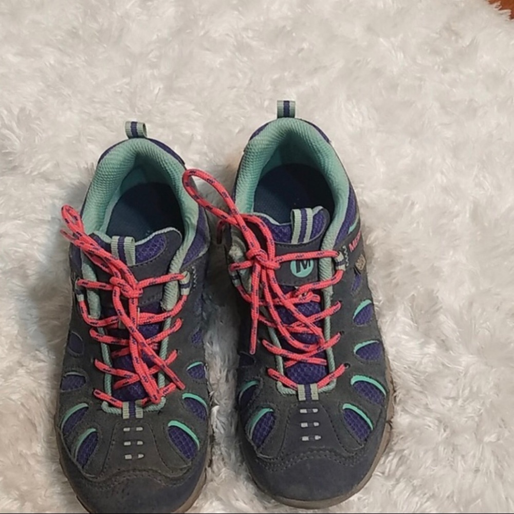 Merrel Size 1 little girl shoes